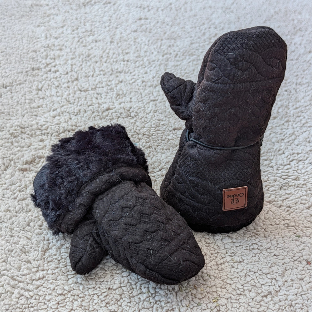Oodee Mittens | Black Trendy Knit